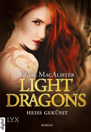 Cover of the book Light Dragons - Heiß geküsst by Penny Reid, L. H. Cosway