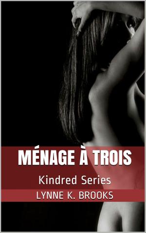 Book cover of Ménage à Trois