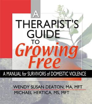 Cover of the book A Therapist's Guide to Growing Free by Maikel H.G. Kuijpers