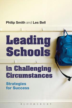 Cover of the book Leading Schools in Challenging Circumstances by Sandi Toksvig