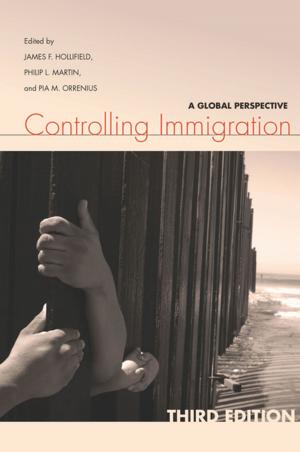 Cover of the book Controlling Immigration by Roberta Rosenthal Kwall
