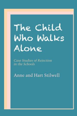 Book cover of The Child Who Walks Alone