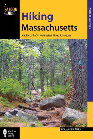 Cover of the book Hiking Massachusetts by Randy Stapilus