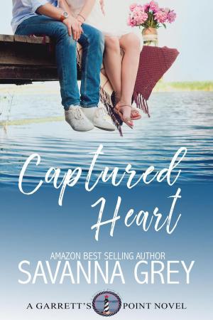 Cover of the book Captured Heart by Suzanne Whitfield Vince
