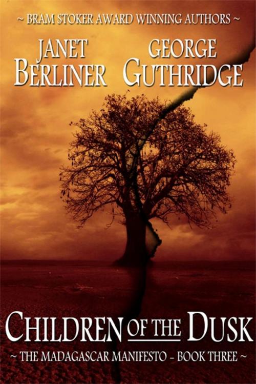 Cover of the book Children of the Dusk by Janet Berliner, George Guthridge, Crossroad Press