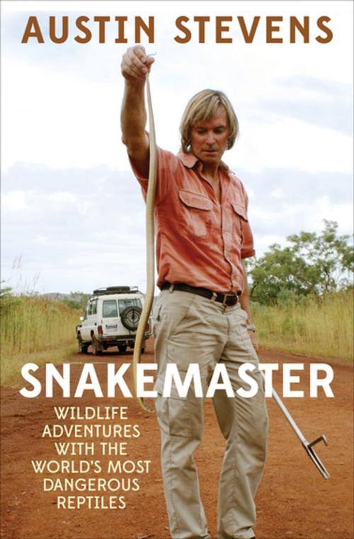 Cover of the book Snakemaster by Austin Stevens, Skyhorse Publishing