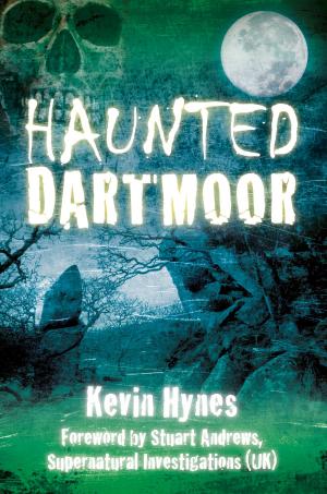 Cover of the book Haunted Dartmoor by Roger Broad