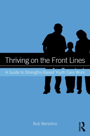 Cover of the book Thriving on the Front Lines by Patricia M. Crittenden