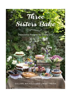Cover of the book Three Sisters Bake by Gaye Weeden, Hayley Smorgon