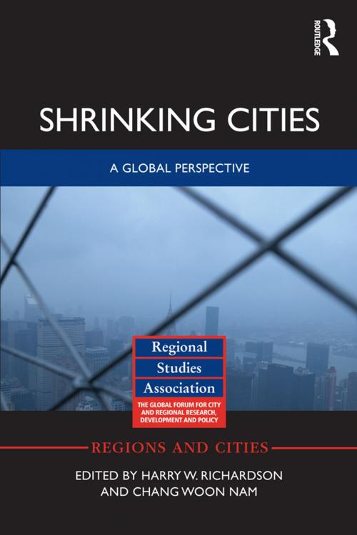Cover of the book Shrinking Cities by , Taylor and Francis
