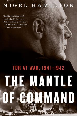 Cover of the book The Mantle of Command by Jacques Pépin, Tom Hopkins