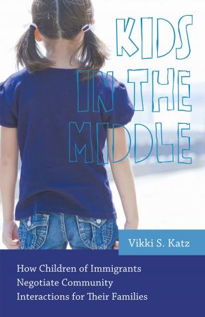 Cover of the book Kids in the Middle by Jennifer Glaser