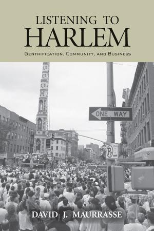 Cover of the book Listening to Harlem by Andrew Drummond