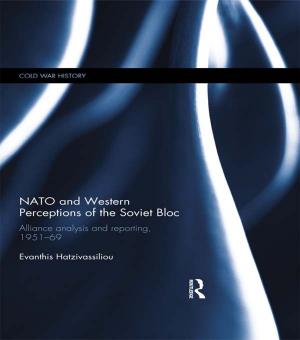 Cover of the book NATO and Western Perceptions of the Soviet Bloc by Suzanne Midori Hanna