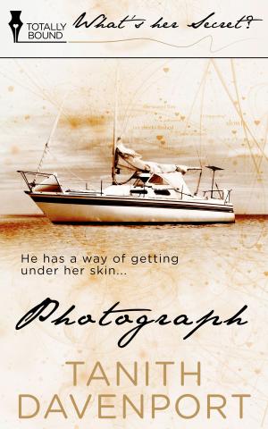 Cover of the book Photograph by Yolanda Desai