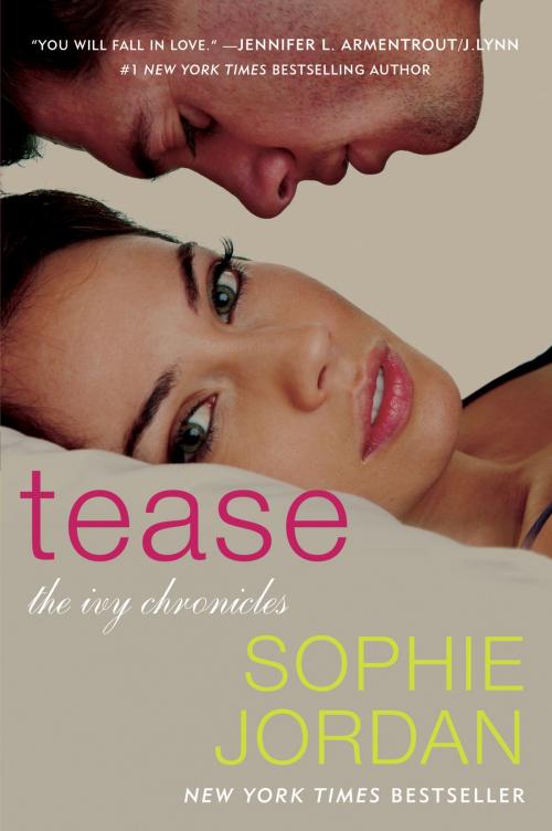 Cover of the book Tease by Sophie Jordan, William Morrow Paperbacks