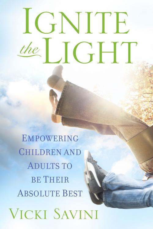 Cover of the book Ignite the Light by Vicki Savini, Hay House