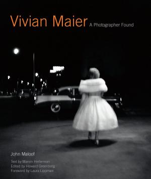 Cover of the book Vivian Maier by Carley Roney, Editors of The Knot