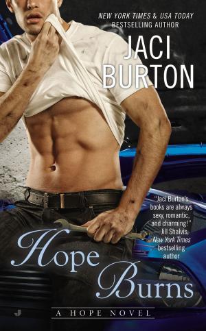 Cover of the book Hope Burns by Susan Wittig Albert