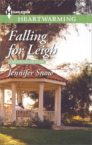 Cover of the book Falling for Leigh by Brenda Jackson