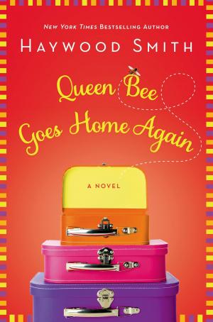 bigCover of the book Queen Bee Goes Home Again by 