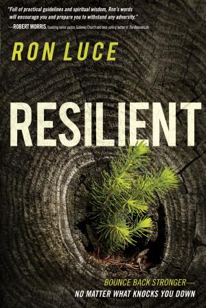 Cover of the book Resilient by Francis Frangipane