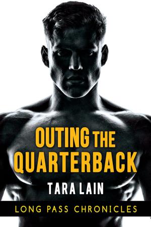 Cover of the book Outing the Quarterback by Susan Laine