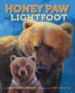 Cover of the book Honey Paw and Lightfoot by Bryn Flem