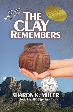 Cover of the book The Clay Remembers by Azareen Van der Vliet Oloomi