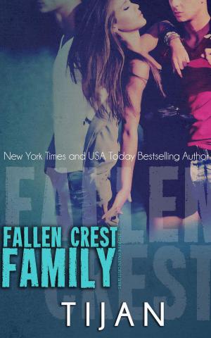 Cover of the book Fallen Crest Family by Renee Roszel