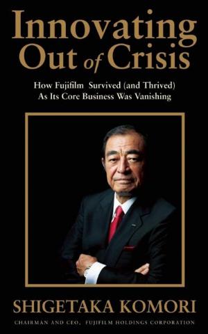 Cover of the book Innovating Out of Crisis by Wendy Tokuda, Richard Hall