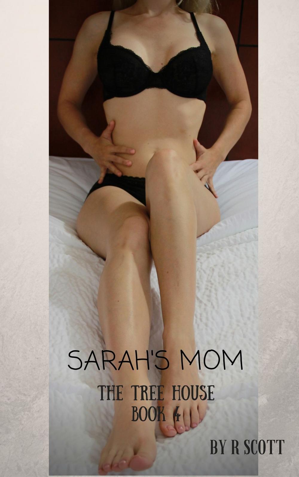 Big bigCover of Sarah's Mom: The Tree House Book 4