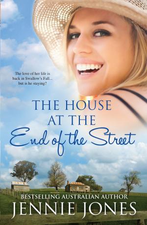 Cover of the book The House At The End Of The Street by Jewelle Moore