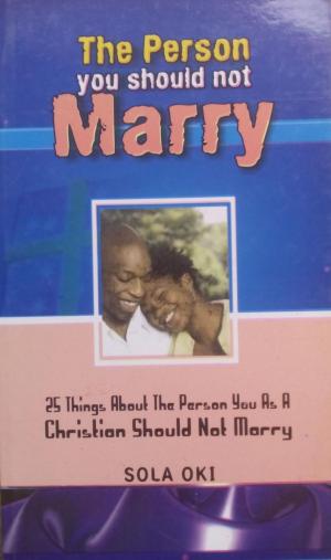 Book cover of The Person You Should Not Marry