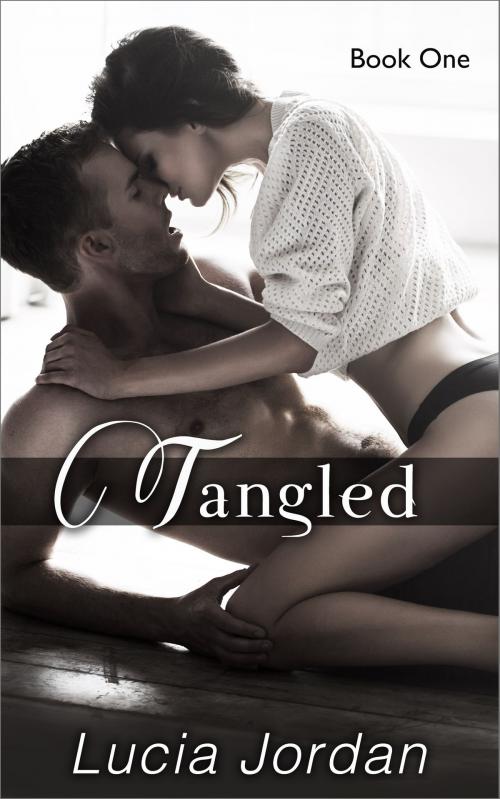 Cover of the book Tangled by Lucia Jordan, Vasko
