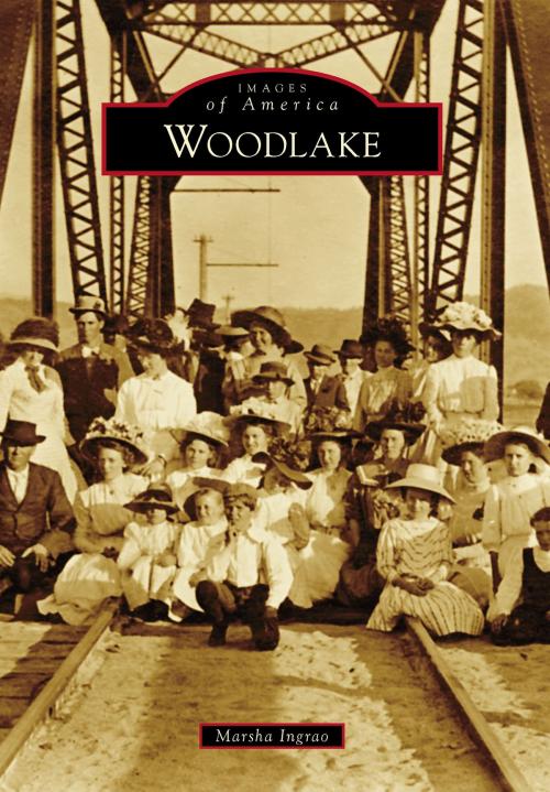Cover of the book Woodlake by Marsha Ingrao, Arcadia Publishing Inc.