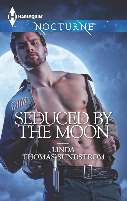 Cover of the book Seduced by the Moon by Linda Thomas-Sundstrom, Harlequin
