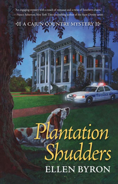 Cover of the book Plantation Shudders by Ellen Byron, Crooked Lane Books