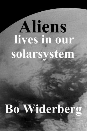 Book cover of Aliens Lives In Our Solar System