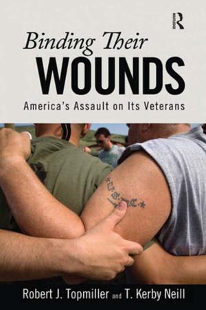 Cover of the book Binding Their Wounds by Bonnie Blackburn, Laurie Stras