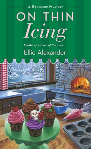Cover of the book On Thin Icing by Mary Castillo, Berta Platas, Sofia Quintero, Caridad Pineiro Scordato
