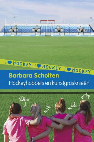 Cover of the book Hockeyhobbels en kunstgrasknieën by Selma Noort