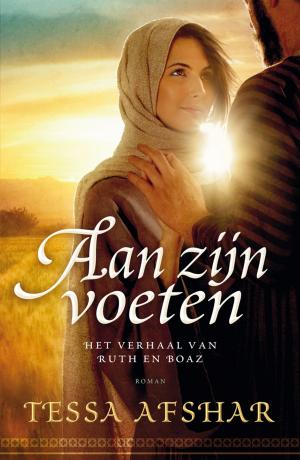 Cover of the book Aan zijn voeten by Cassandra Dean