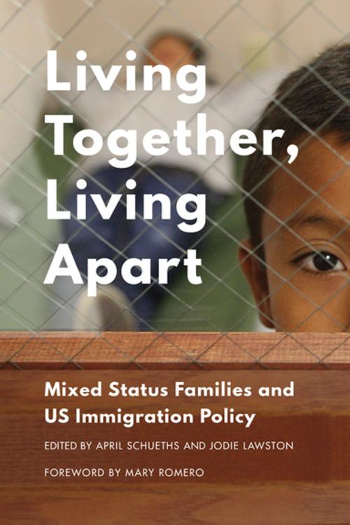 Cover of the book Living Together, Living Apart by , University of Washington Press