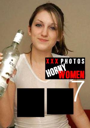Cover of XXX Photos : Horny Women Volume 7