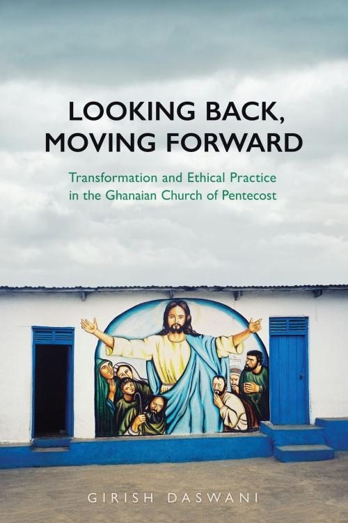 Cover of the book Looking Back, Moving Forward by Girish Daswani, University of Toronto Press, Scholarly Publishing Division