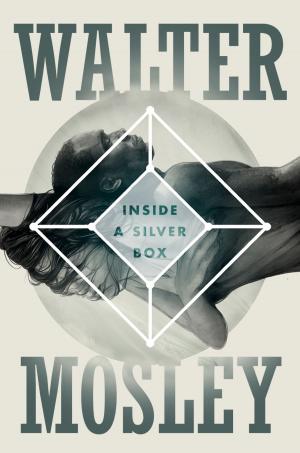 Cover of the book Inside a Silver Box by Brian Lumley