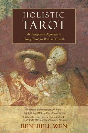 Cover of the book Holistic Tarot by Matthew Rogers, Tiziana Alipo Tamborra
