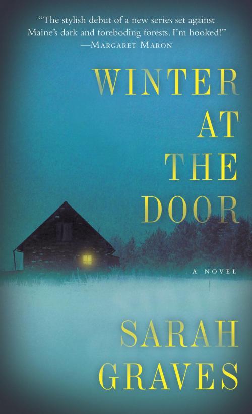 Cover of the book Winter at the Door by Sarah Graves, Random House Publishing Group