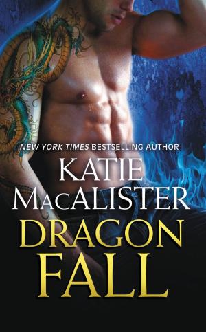 Cover of the book Dragon Fall by Jennifer Delamere